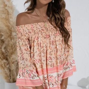 Ditsy Floral print off the shoulder blouse NWT